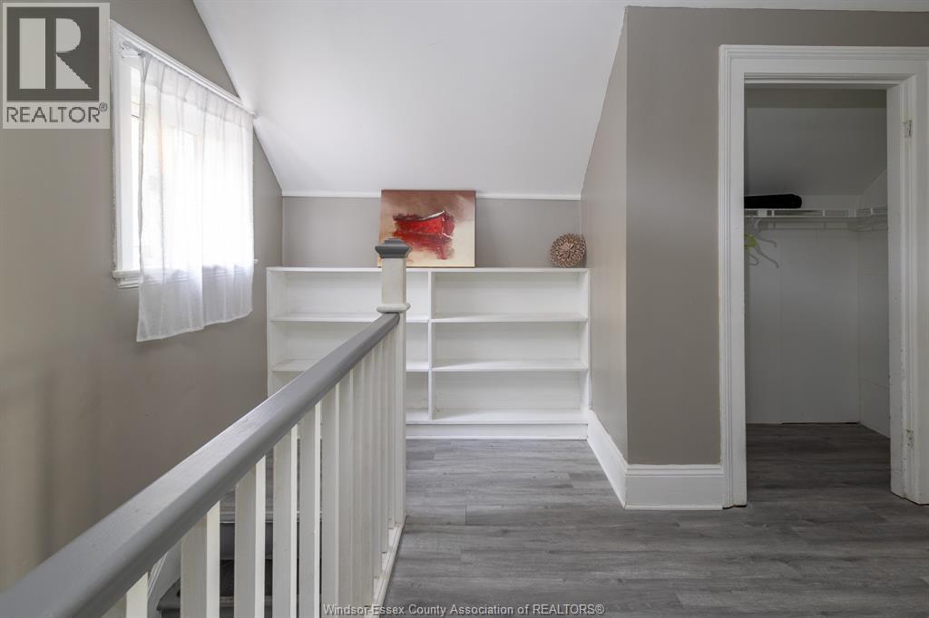 Photo 15 of 211 Cameron, Windsor ON