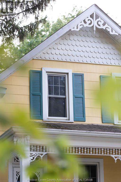 Photo 18 of 211 Cameron, Windsor ON