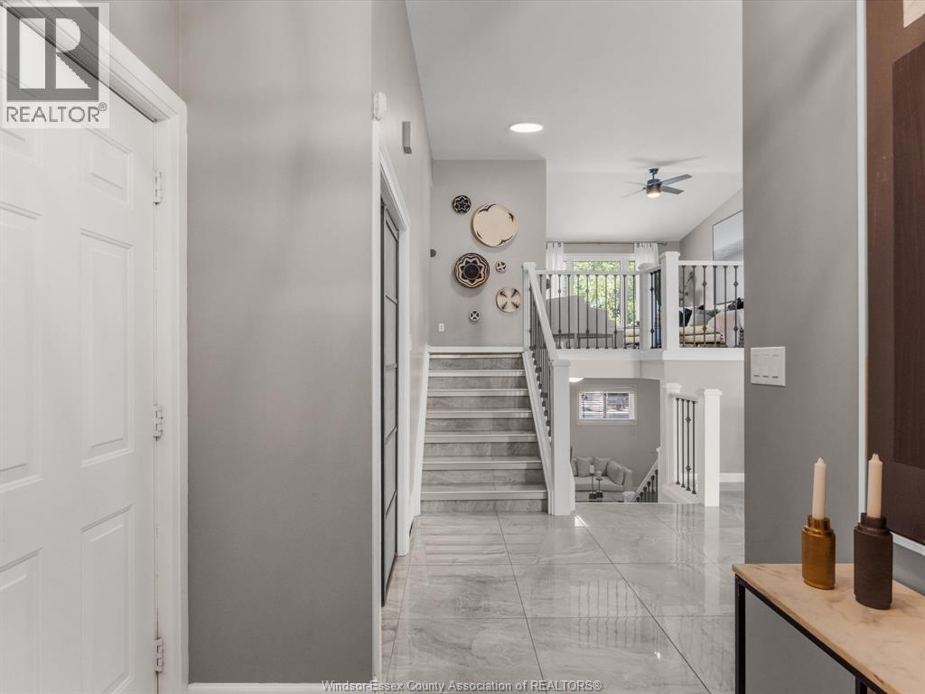 Photo 4 of 2076 Edgemore Avenue, Lasalle ON