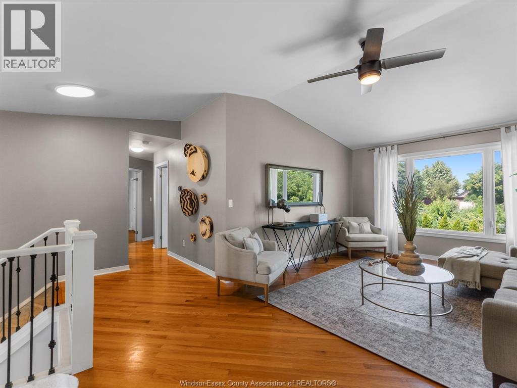 Photo 13 of 2076 Edgemore Avenue, Lasalle ON