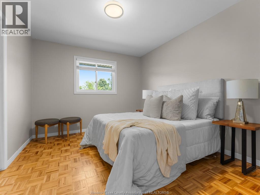 Photo 24 of 2076 Edgemore Avenue, Lasalle ON