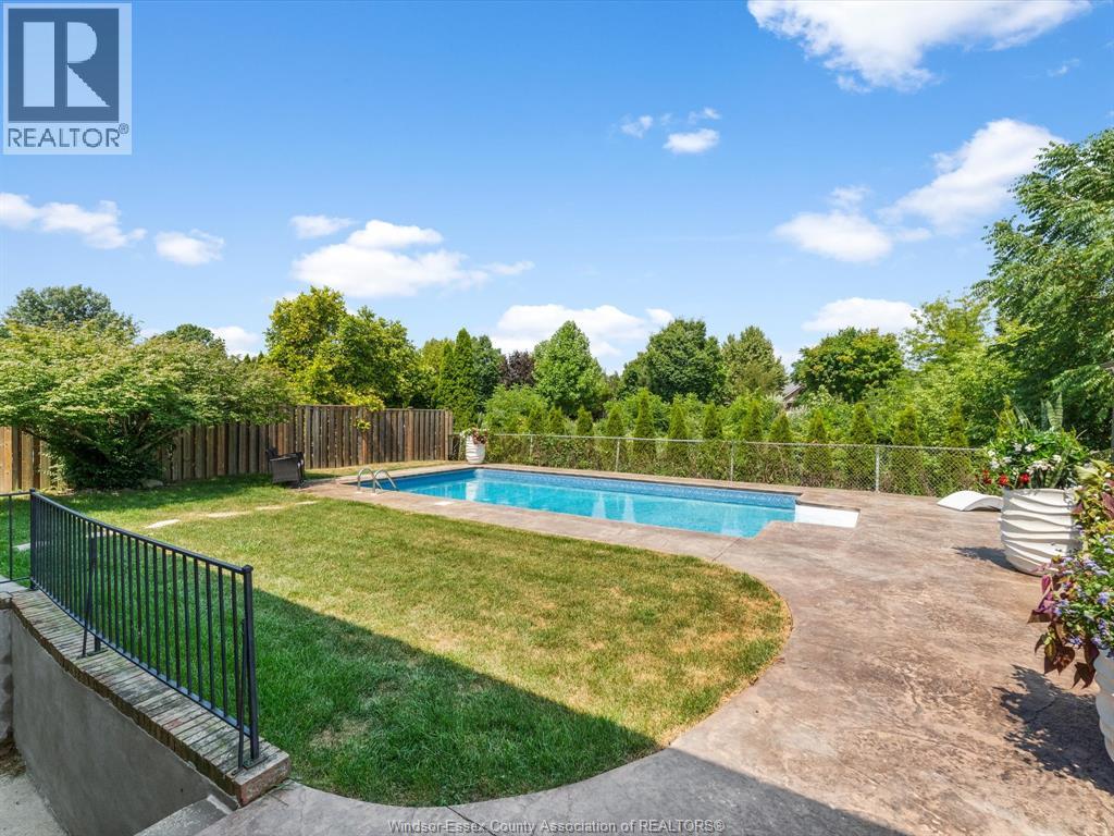 Photo 33 of 2076 Edgemore Avenue, Lasalle ON