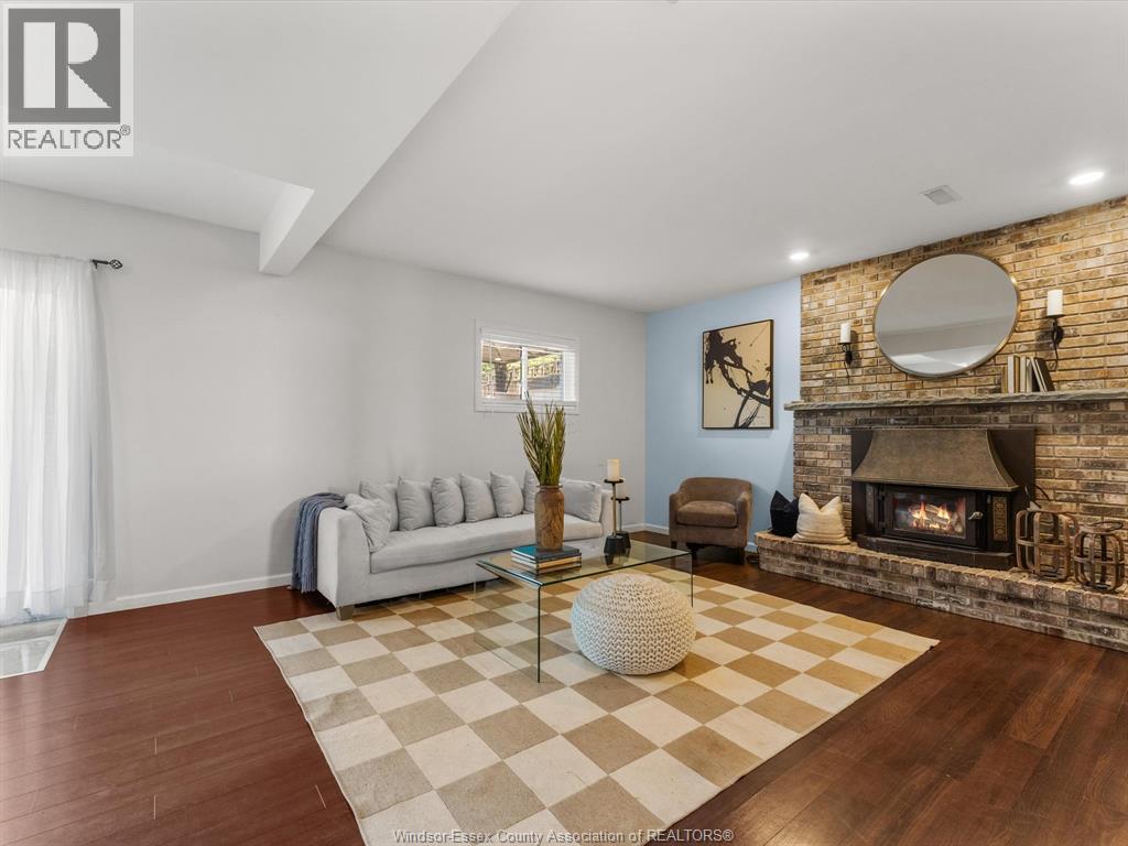 Photo 19 of 2076 Edgemore Avenue, Lasalle ON