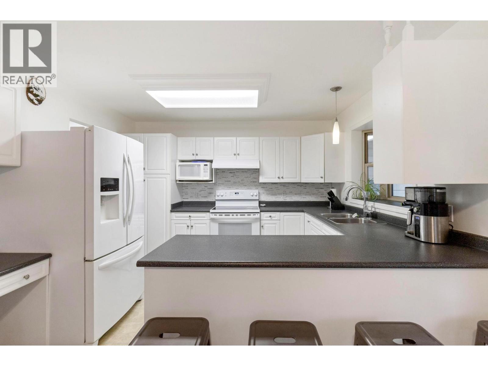  2475 Asquith Court, West Kelowna
