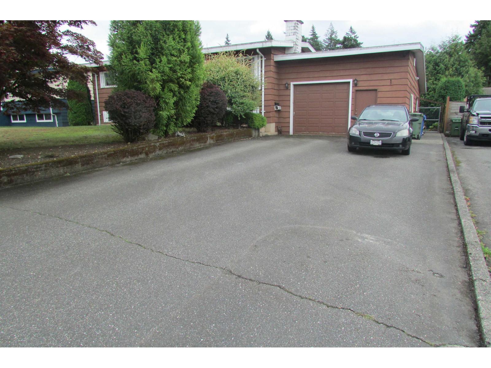 Photo 1 of 34494 York Avenue, Abbotsford BC