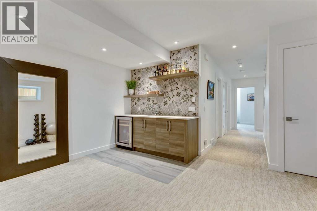 Single Family House for Sale in   Avenue SW North Glenmore Park Calgary 