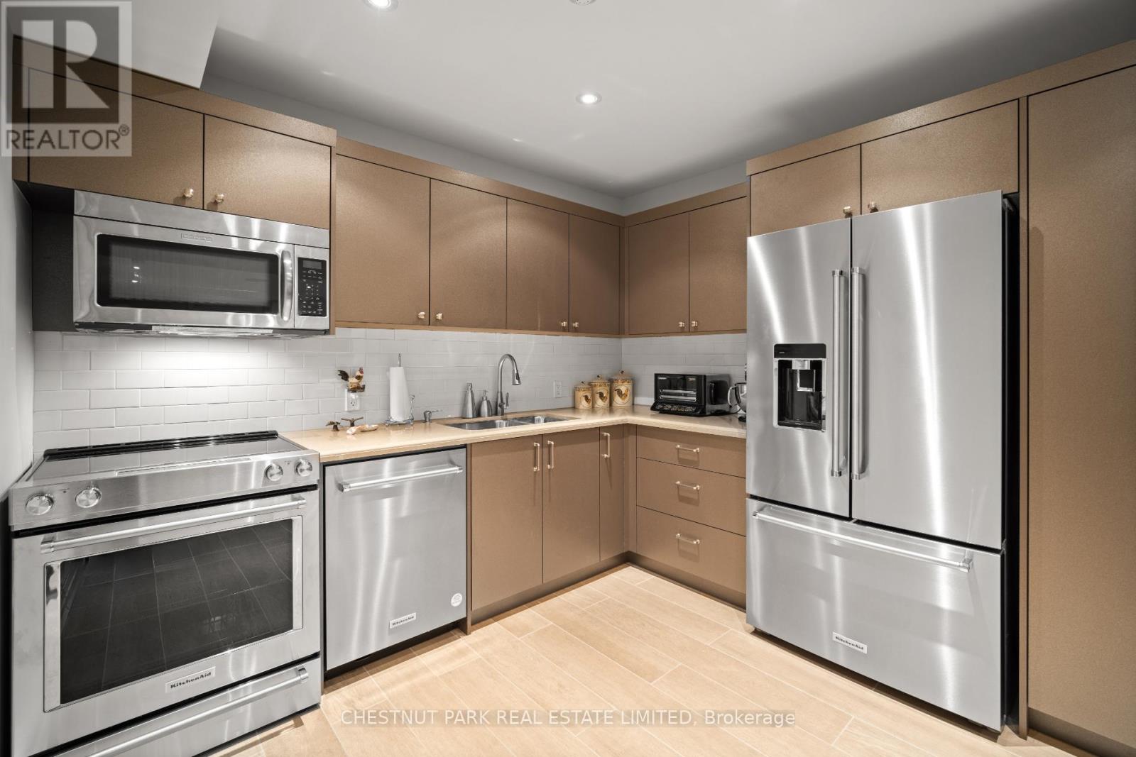 Photo 16 of 14 Banbury Road, Toronto ON