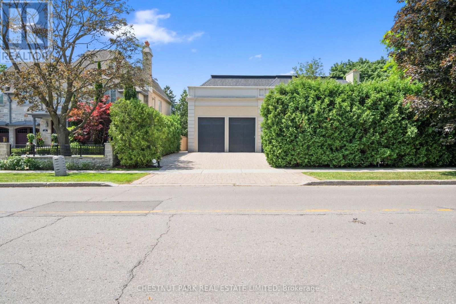 Photo 25 of 14 Banbury Road, Toronto ON