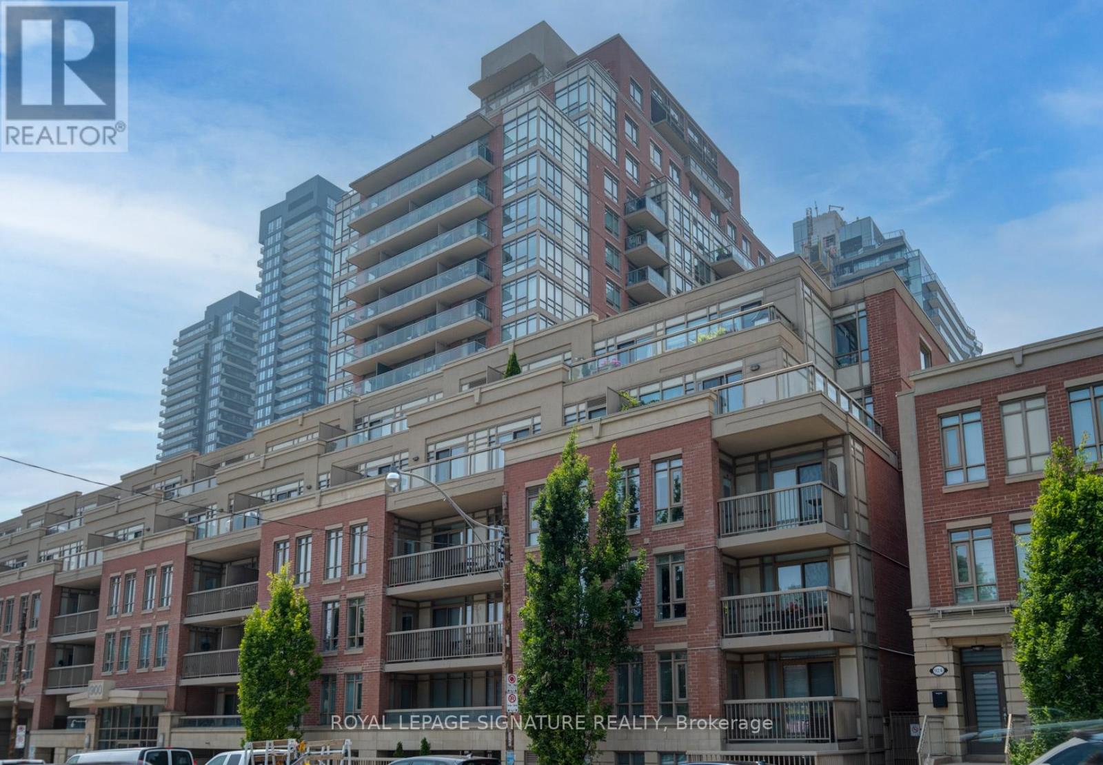 Photo 30 of 502 900 Mount Pleasant Road, Toronto ON