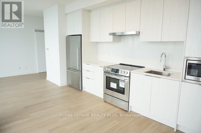 Photo 4 of 2416 25 Richmond Street E, Toronto ON