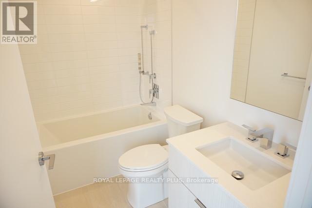 Photo 8 of 2416 25 Richmond Street E, Toronto ON