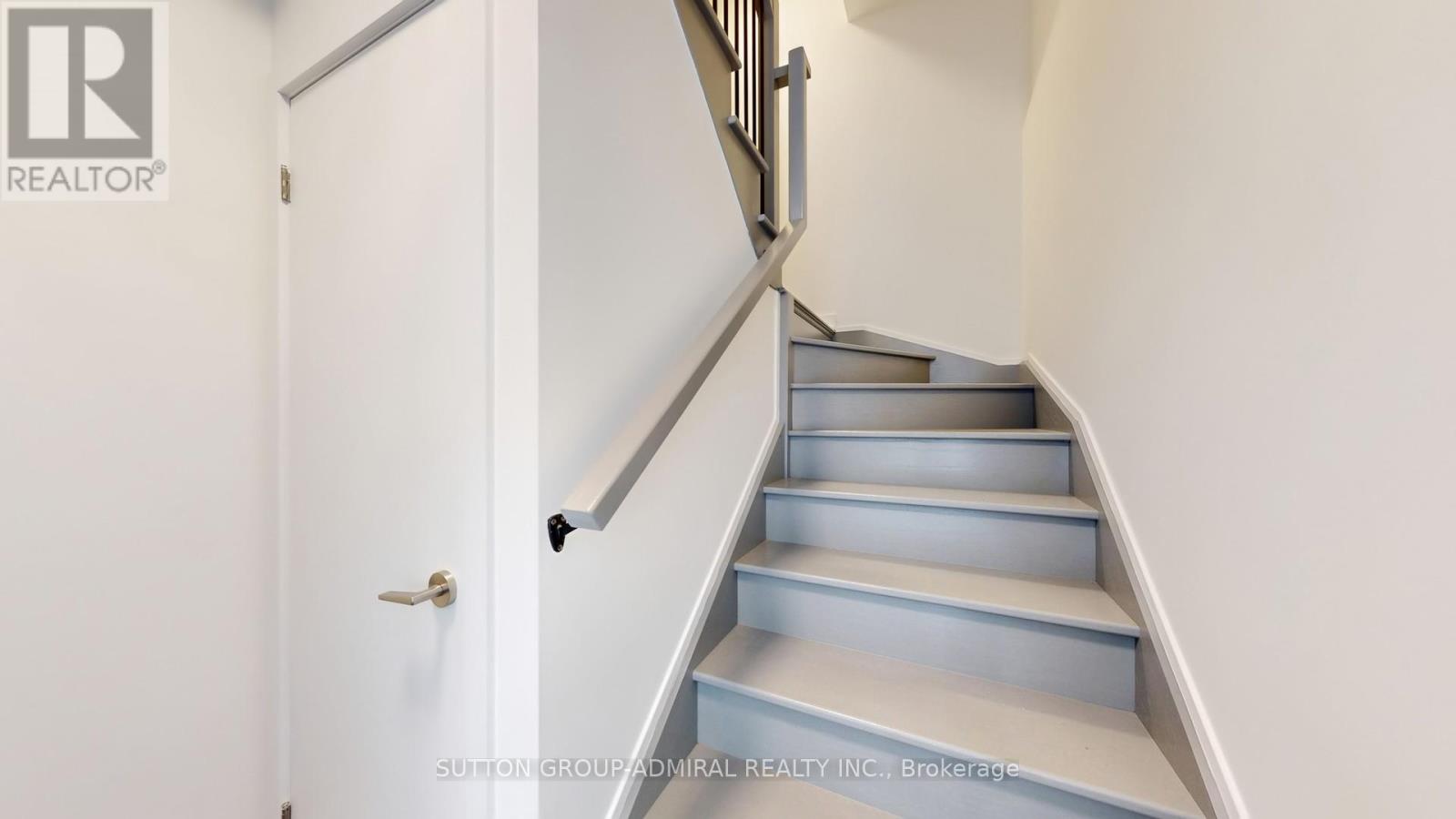Photo 44 of Th 20 851 Sheppard Avenue W, Toronto ON