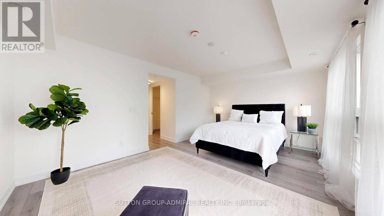 Photo 45 of Th 20 851 Sheppard Avenue W, Toronto ON