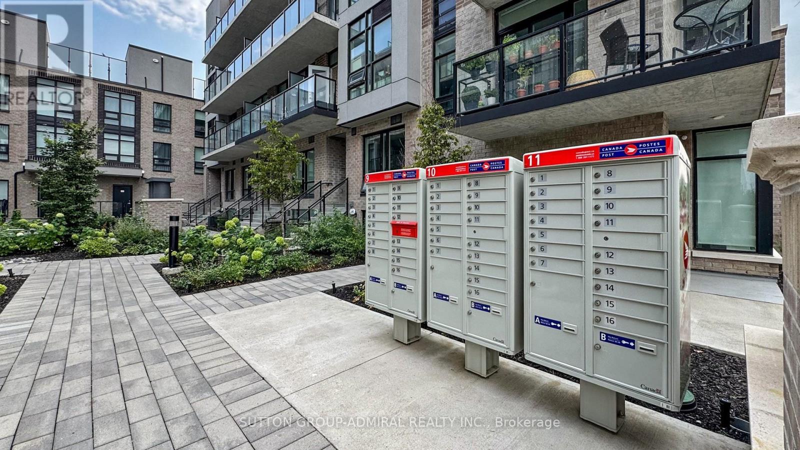 Photo 28 of Th 20 851 Sheppard Avenue W, Toronto ON