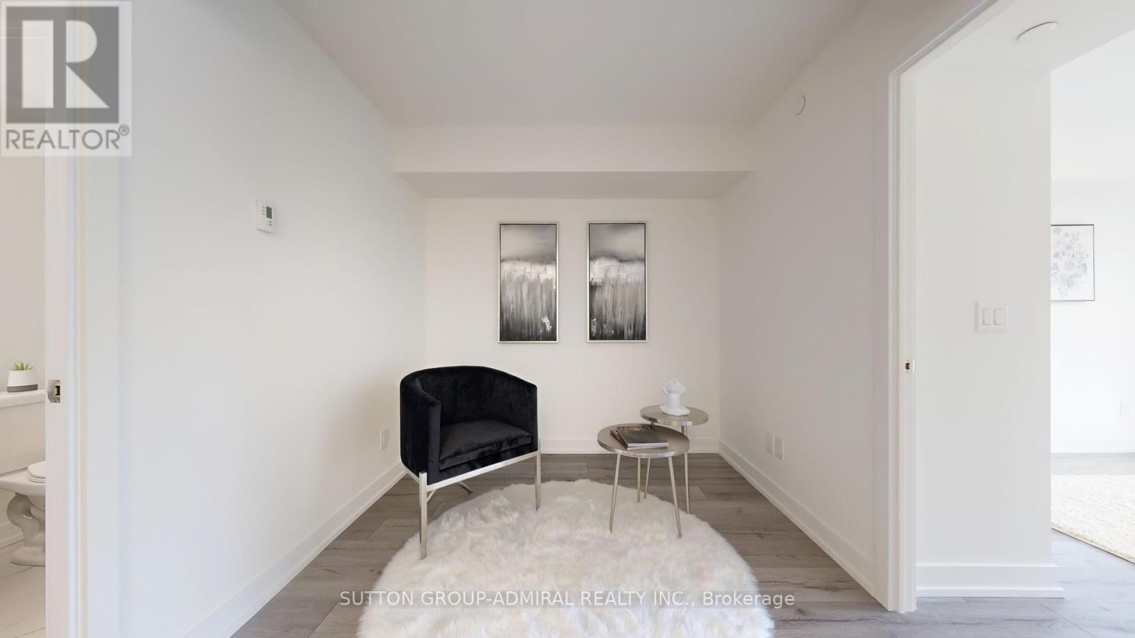 Photo 6 of Th 20 851 Sheppard Avenue W, Toronto ON