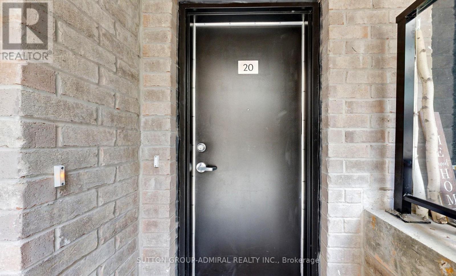 Photo 18 of Th 20 851 Sheppard Avenue W, Toronto ON