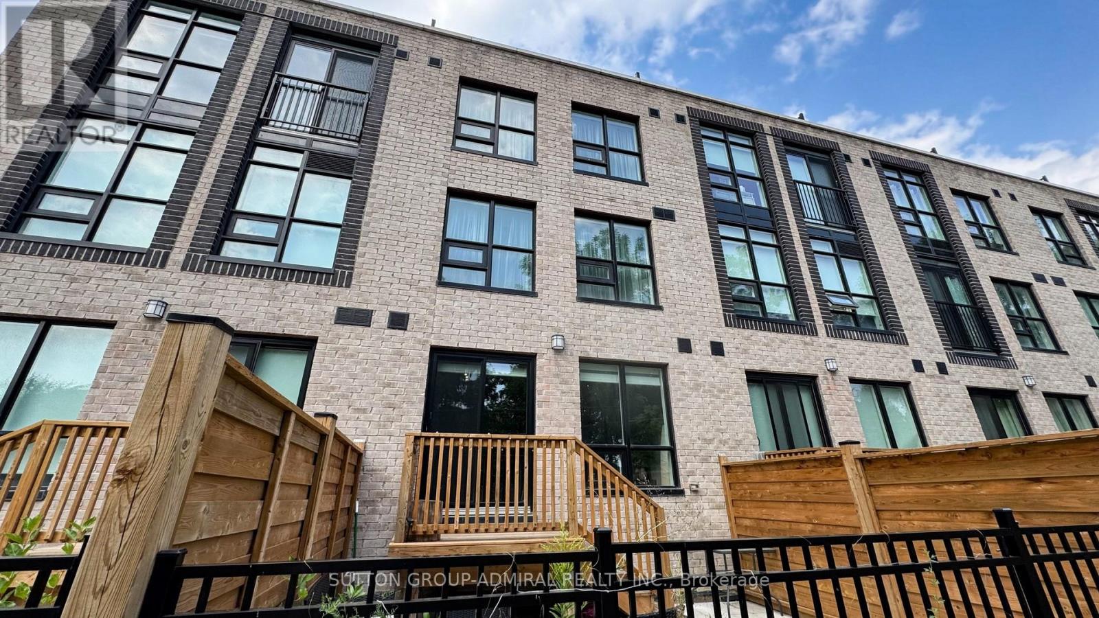 Photo 36 of Th 20 851 Sheppard Avenue W, Toronto ON