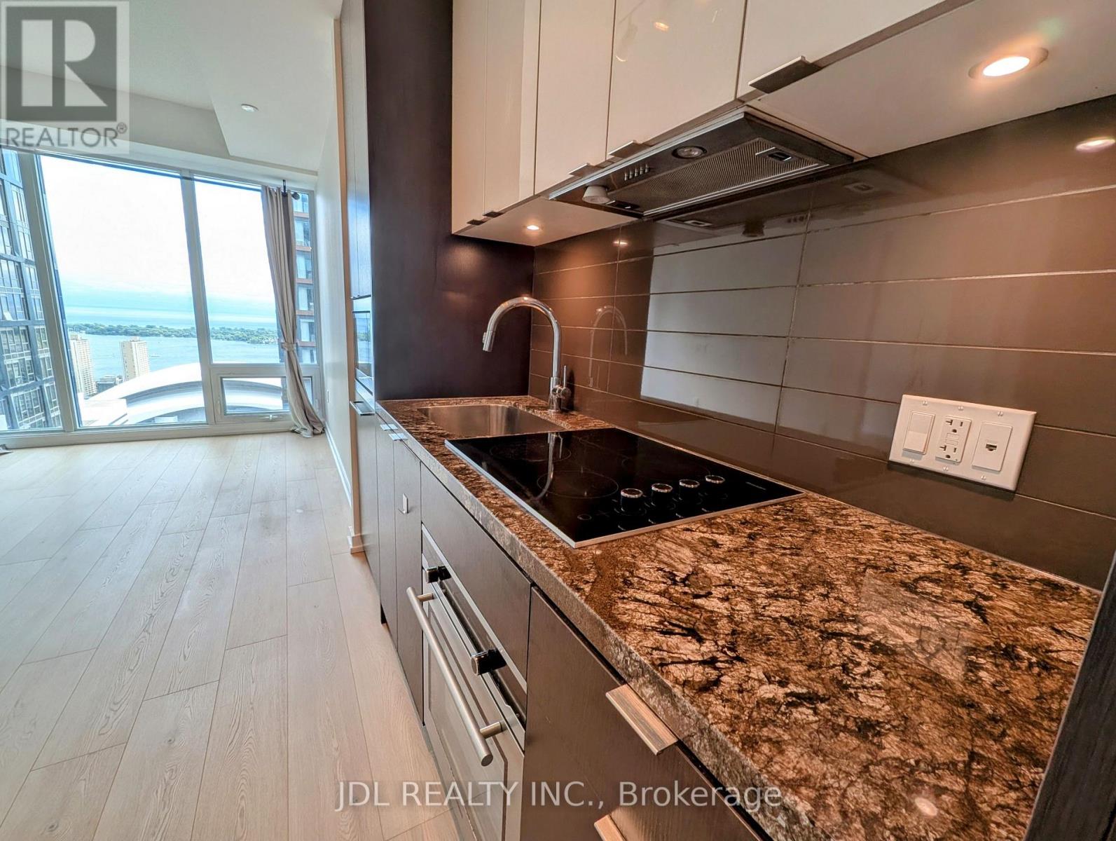 Photo 9 of 4701 125 Blue Jays Way, Toronto ON