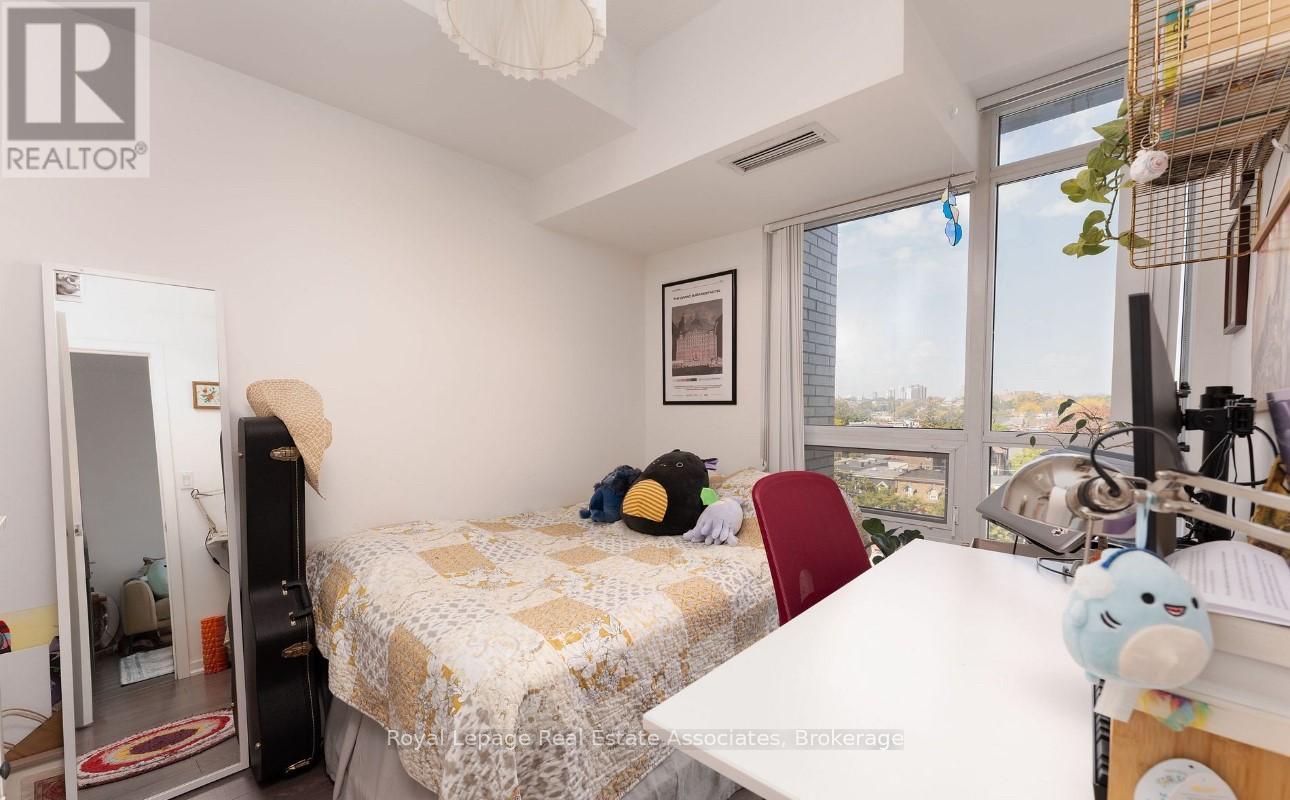 Photo 5 of 837 68 Abell Street, Toronto ON