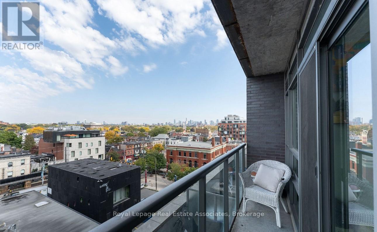 Photo 9 of 837 68 Abell Street, Toronto ON