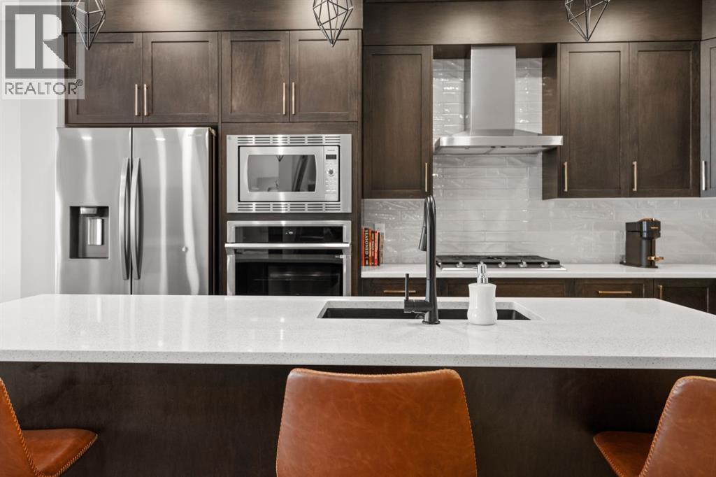 Photo 13 of 104 Carringsby Manor Nw, Calgary AB