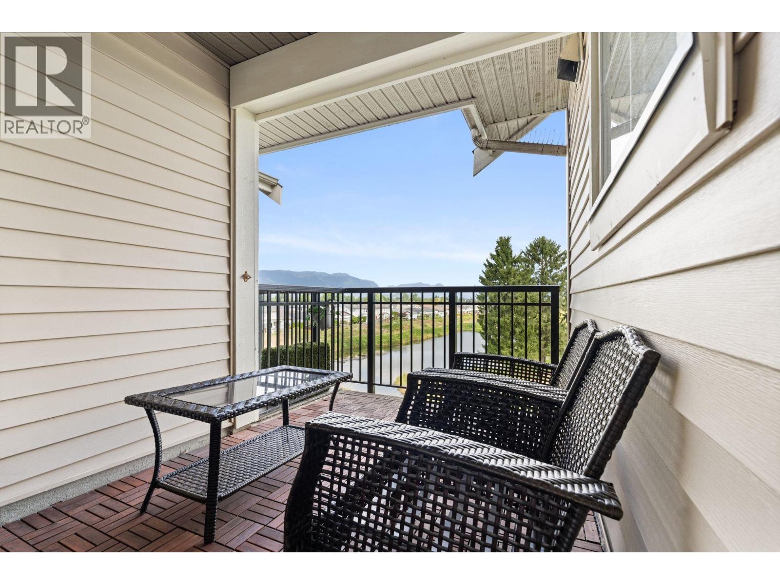 429 19673 MEADOW GARDENS WAY, Pitt Meadows