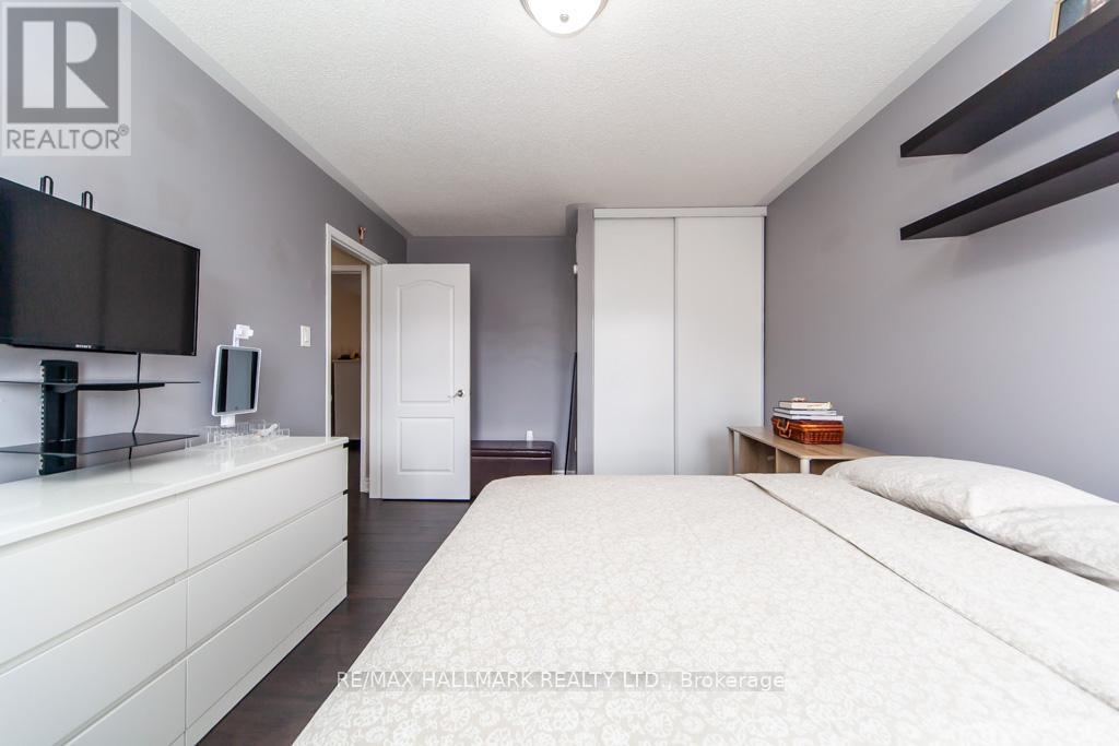 Photo 33 of 73 Armitage Crescent, Ajax ON