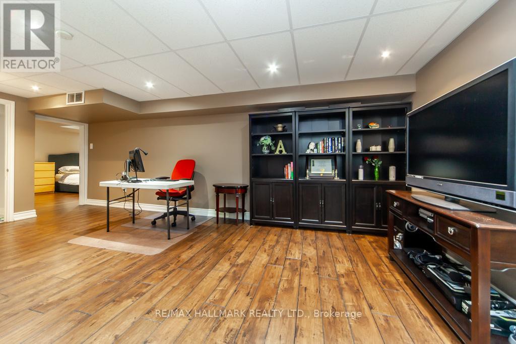 Photo 35 of 73 Armitage Crescent, Ajax ON