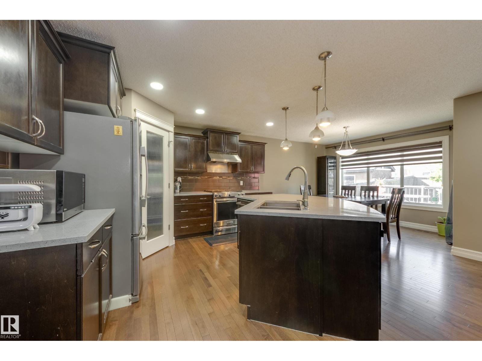 Photo 12 of 11605 16 A Av Sw, Edmonton AB
