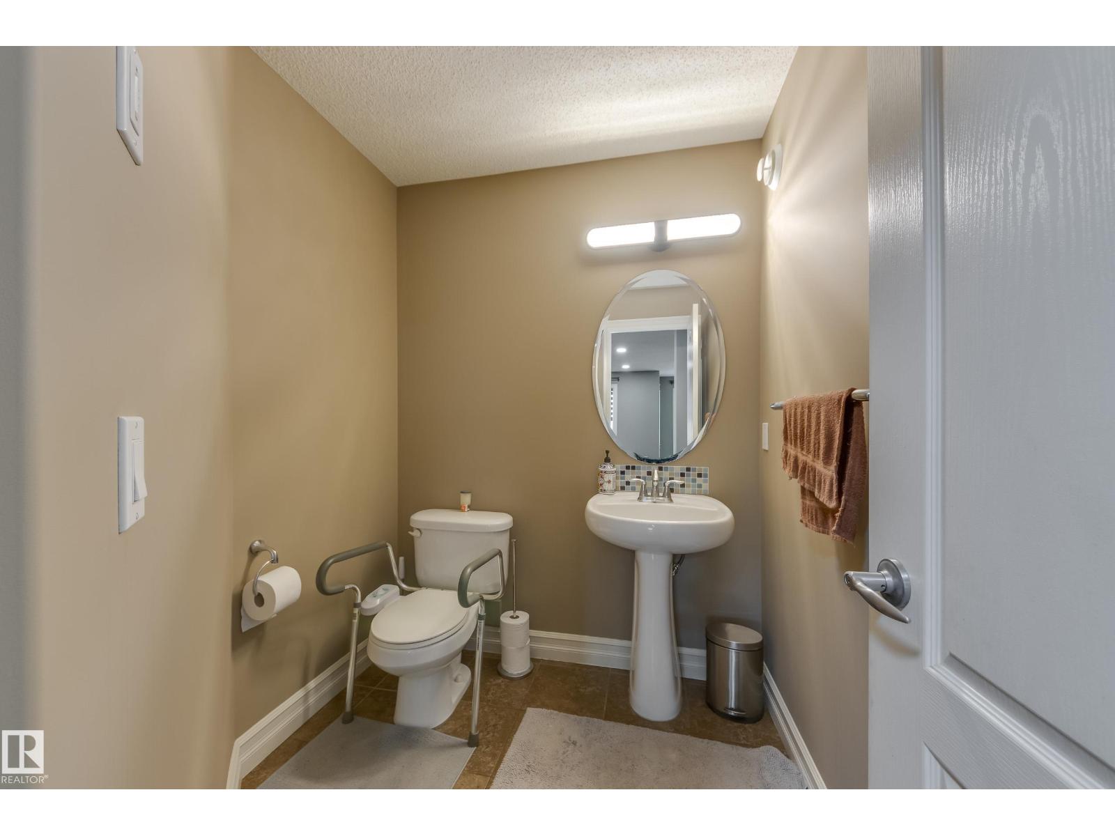 Photo 20 of 11605 16 A Av Sw, Edmonton AB