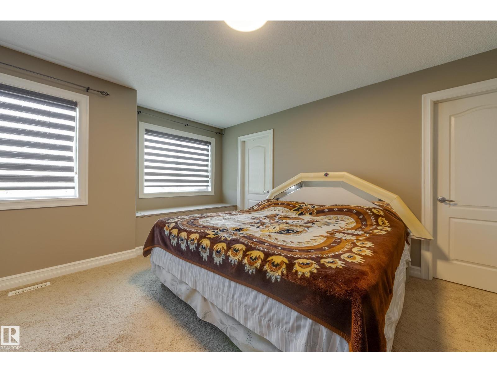 Photo 23 of 11605 16 A Av Sw, Edmonton AB