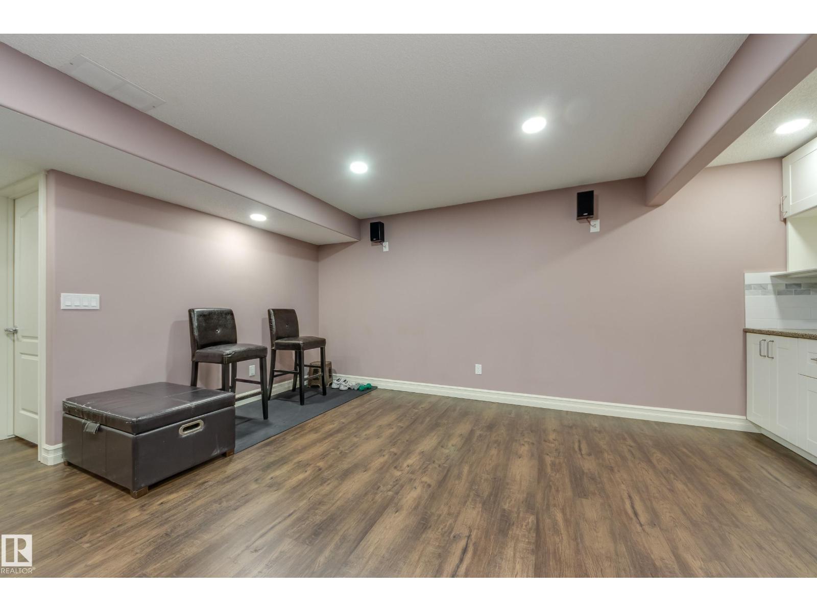 Photo 37 of 11605 16 A Av Sw, Edmonton AB