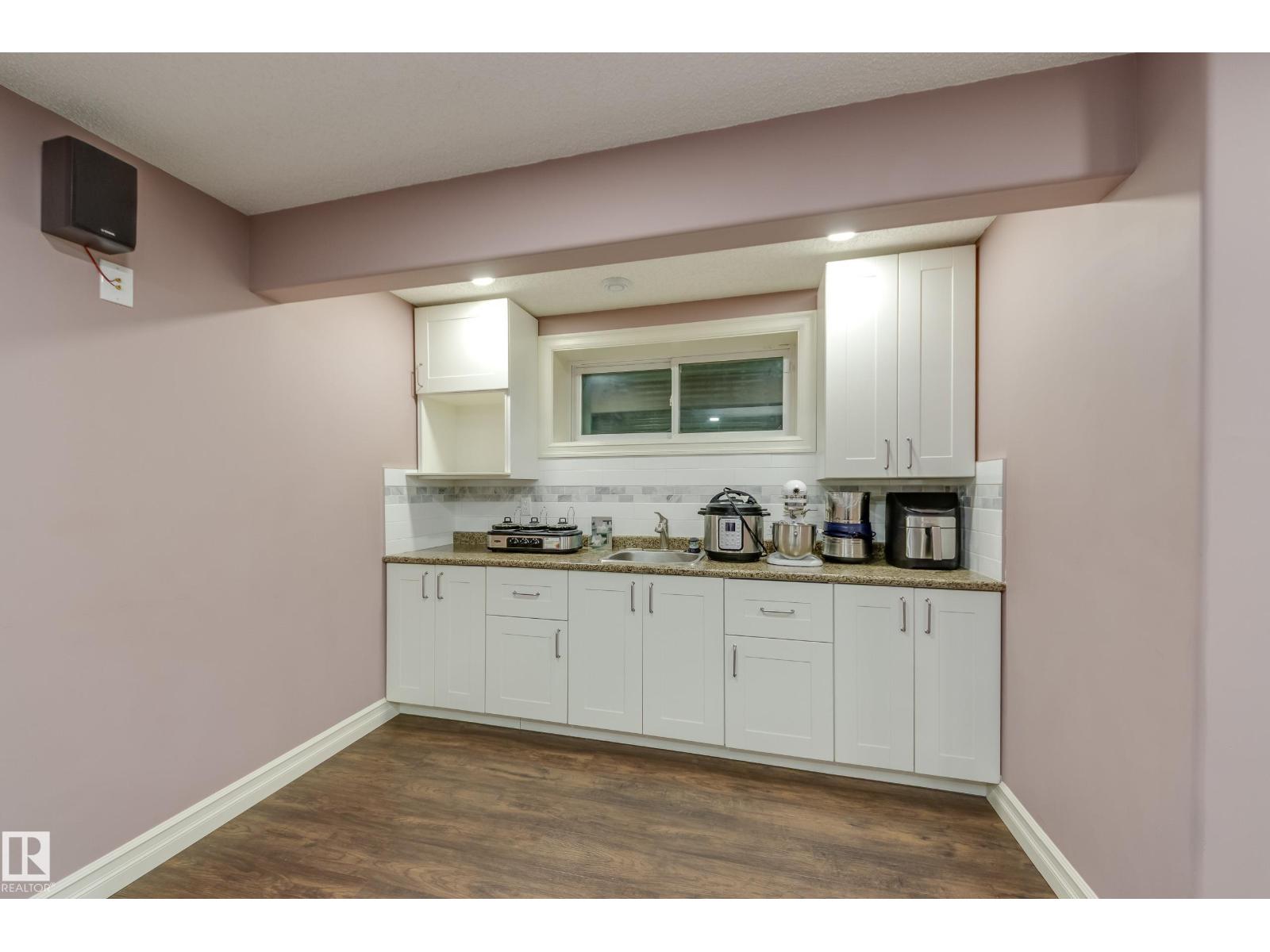 Photo 38 of 11605 16 A Av Sw, Edmonton AB