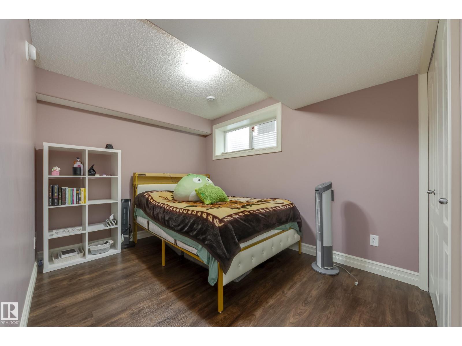 Photo 40 of 11605 16 A Av Sw, Edmonton AB