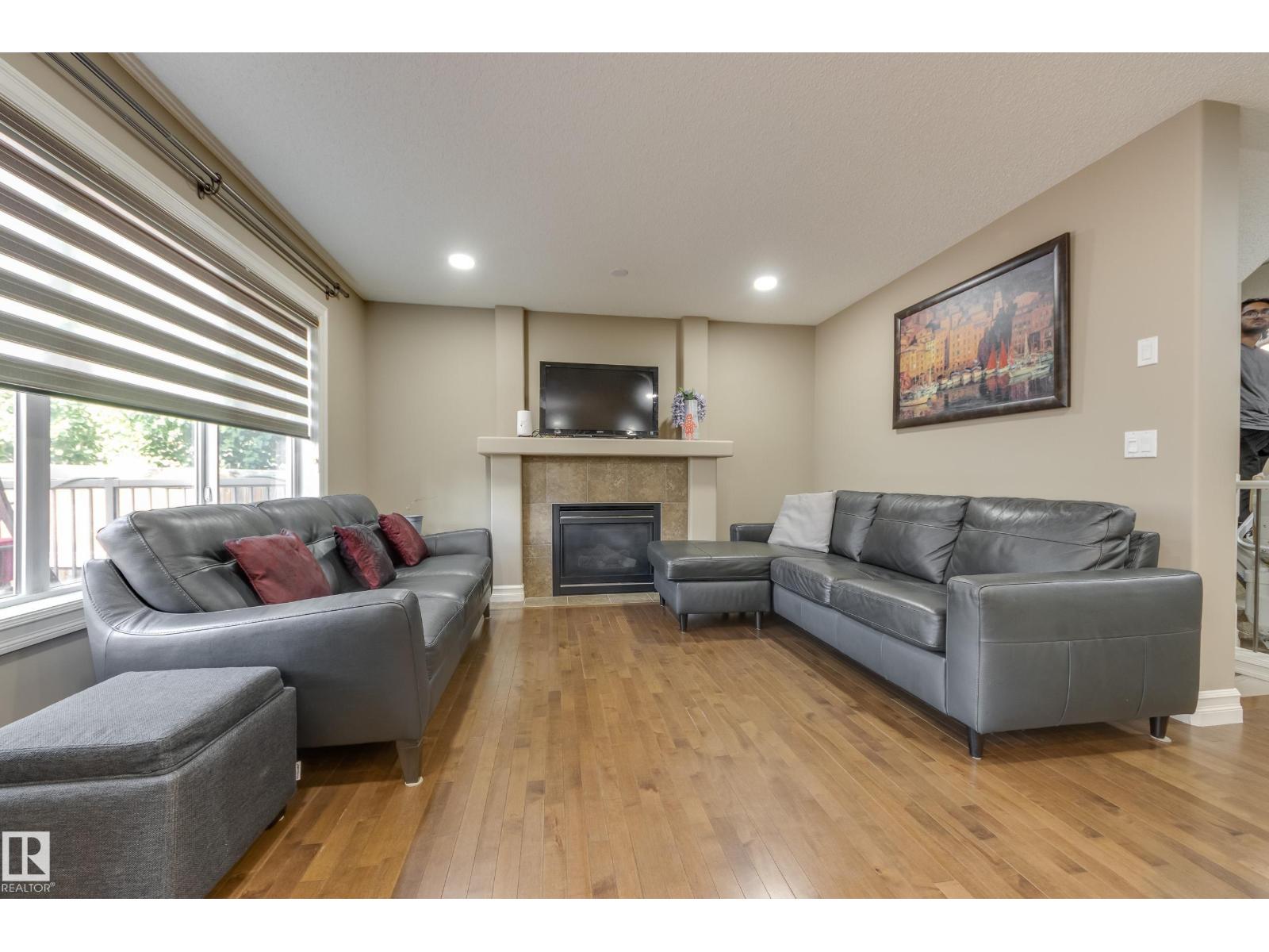 Photo 6 of 11605 16 A Av Sw, Edmonton AB
