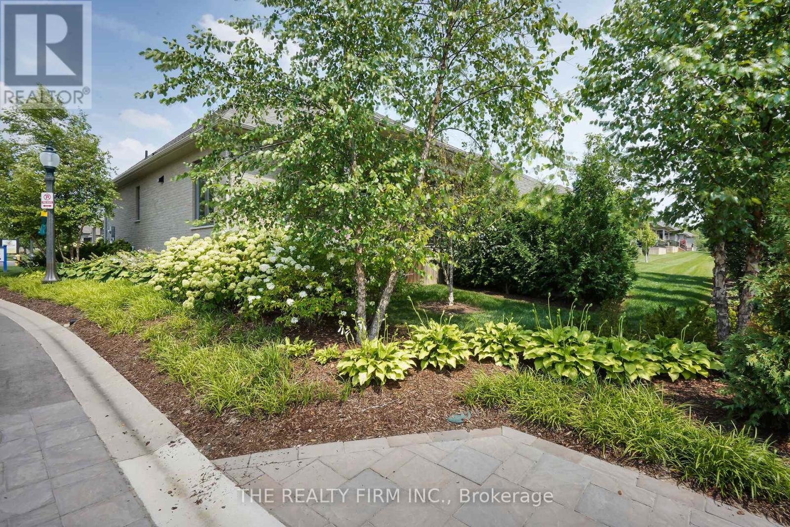 Photo 35 of 65 1710 Ironwood Road, London South ON