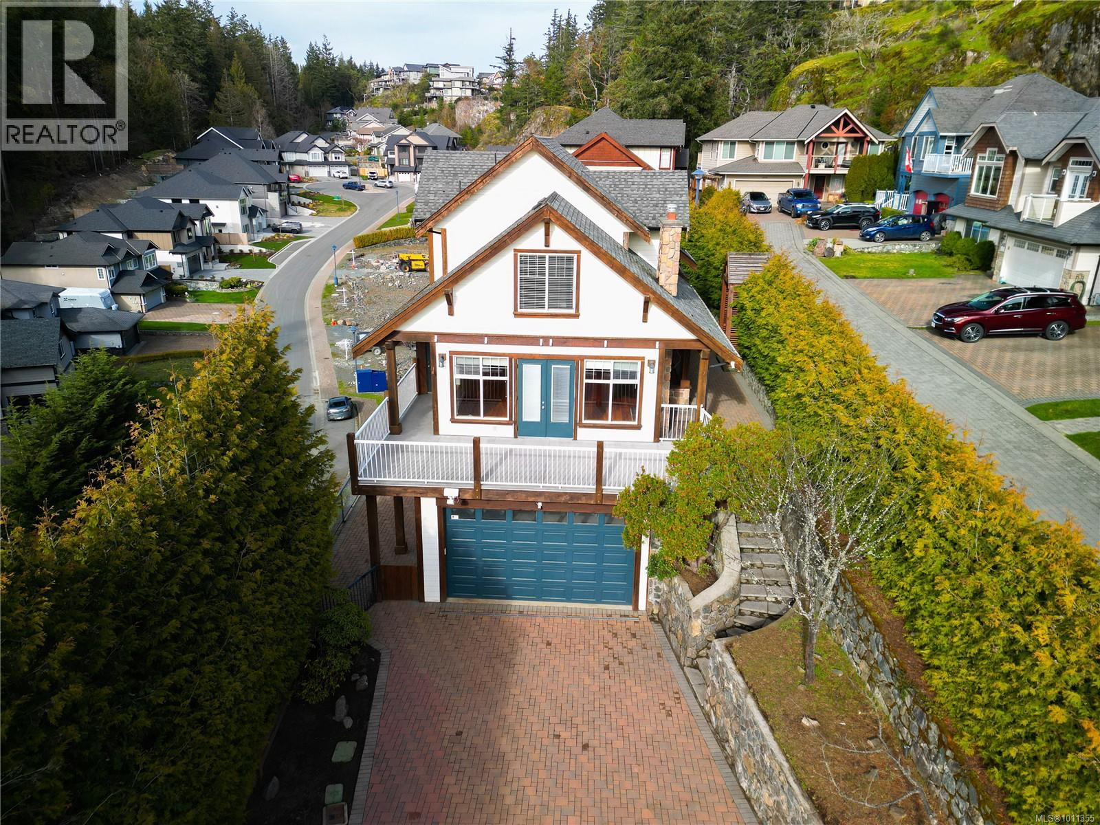 Photo 3 of 3456 Auburn Crt, Langford BC