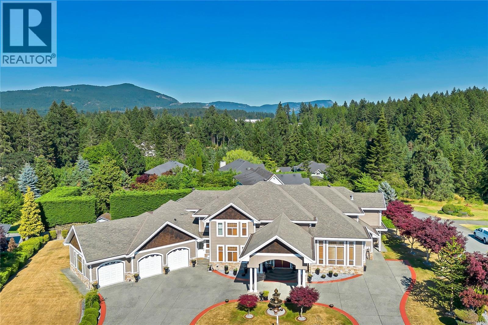 6797 Hampton Pl, Duncan