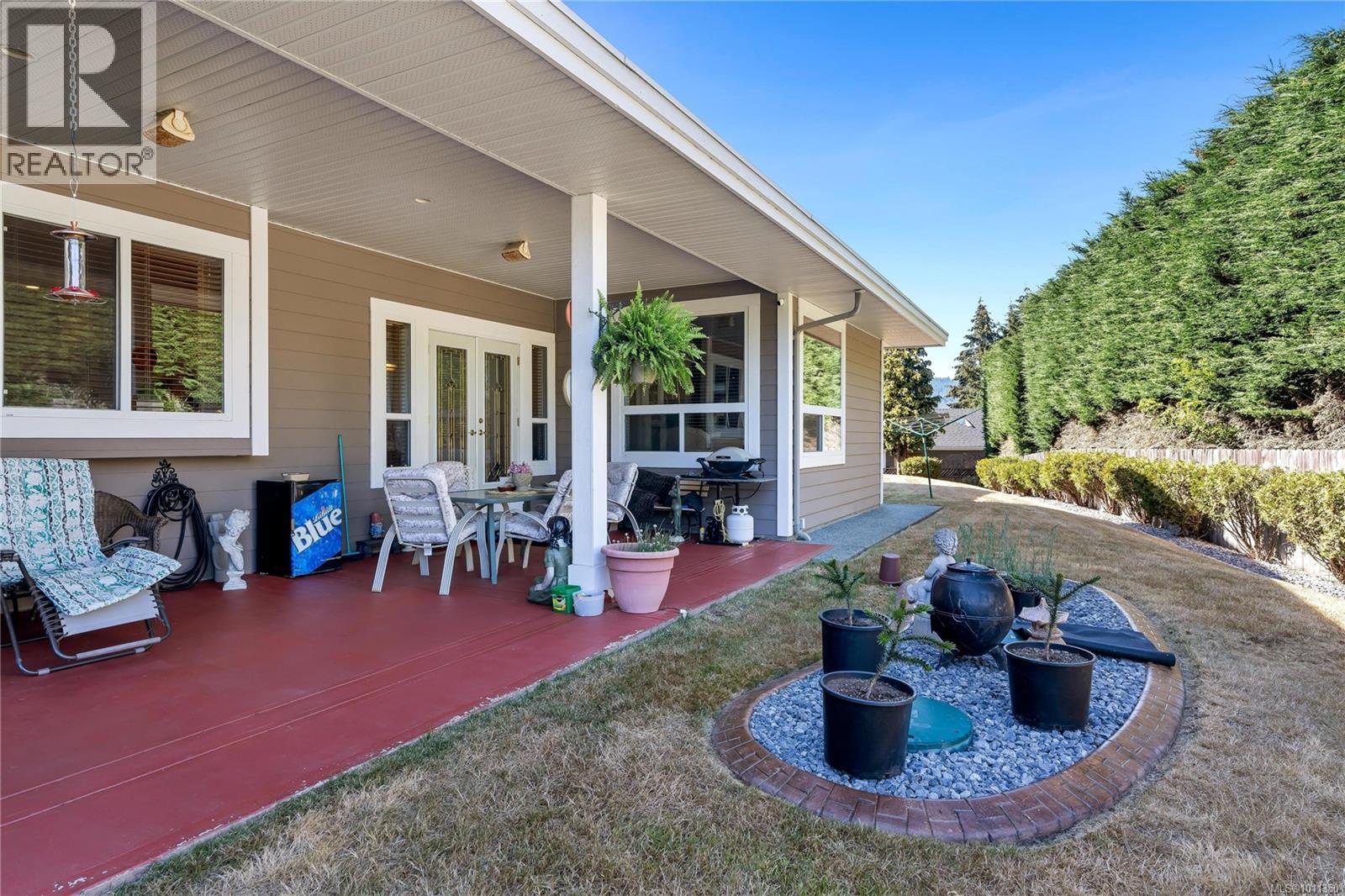 6797 Hampton Pl, Duncan