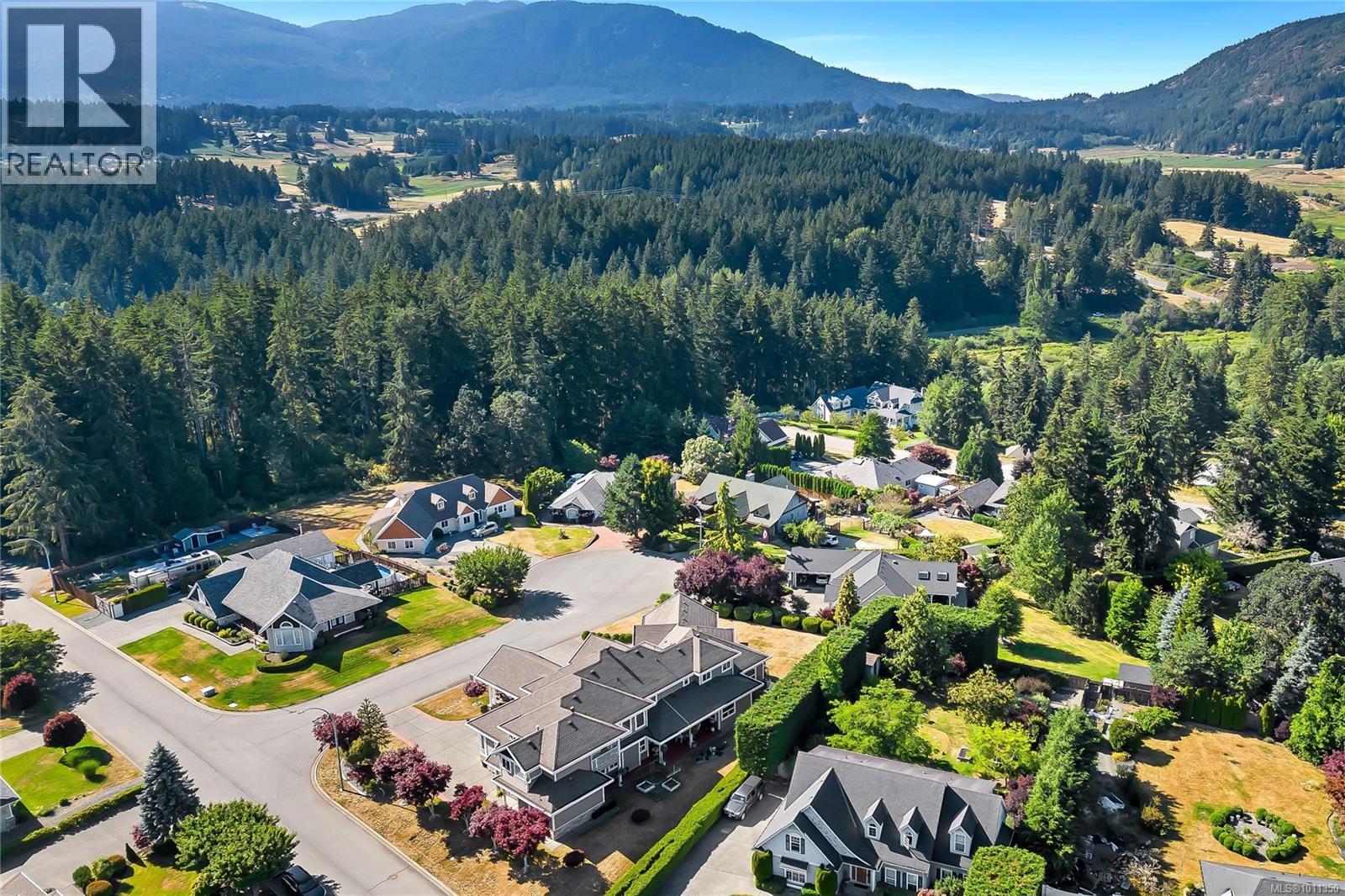 6797 Hampton Pl, Duncan