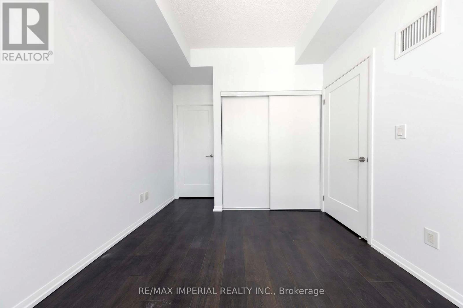 Photo 32 of 530 540 Bur Oak Avenue, Markham ON