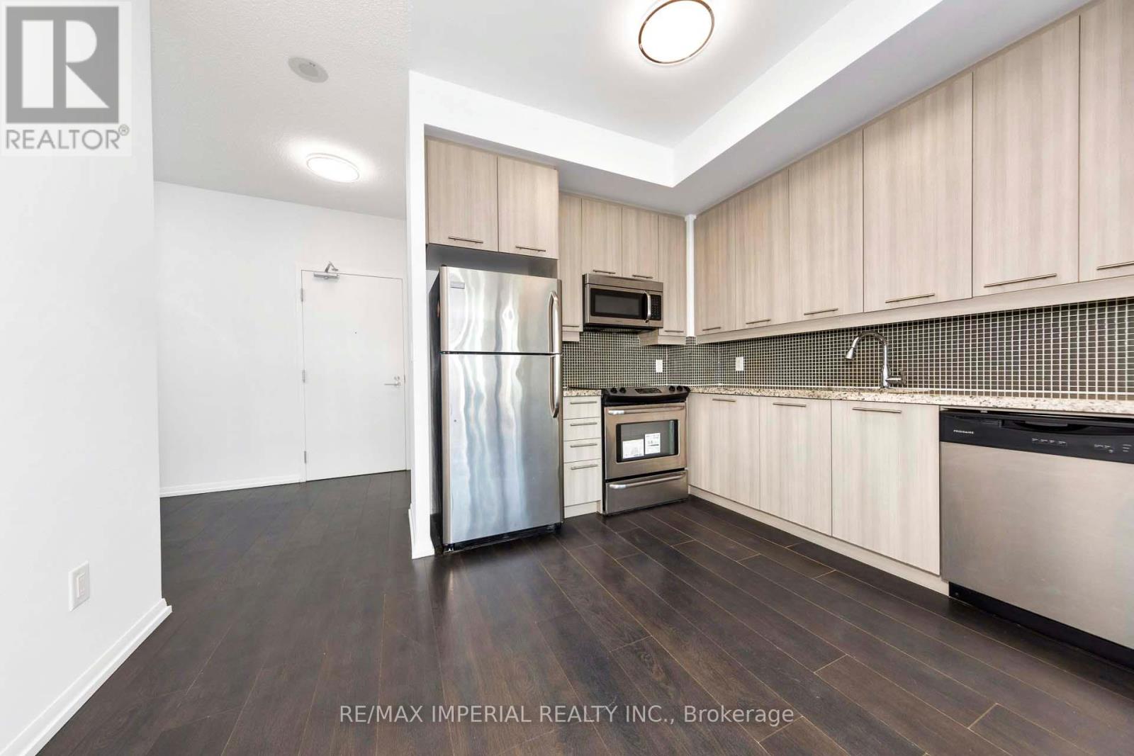 Photo 35 of 530 540 Bur Oak Avenue, Markham ON