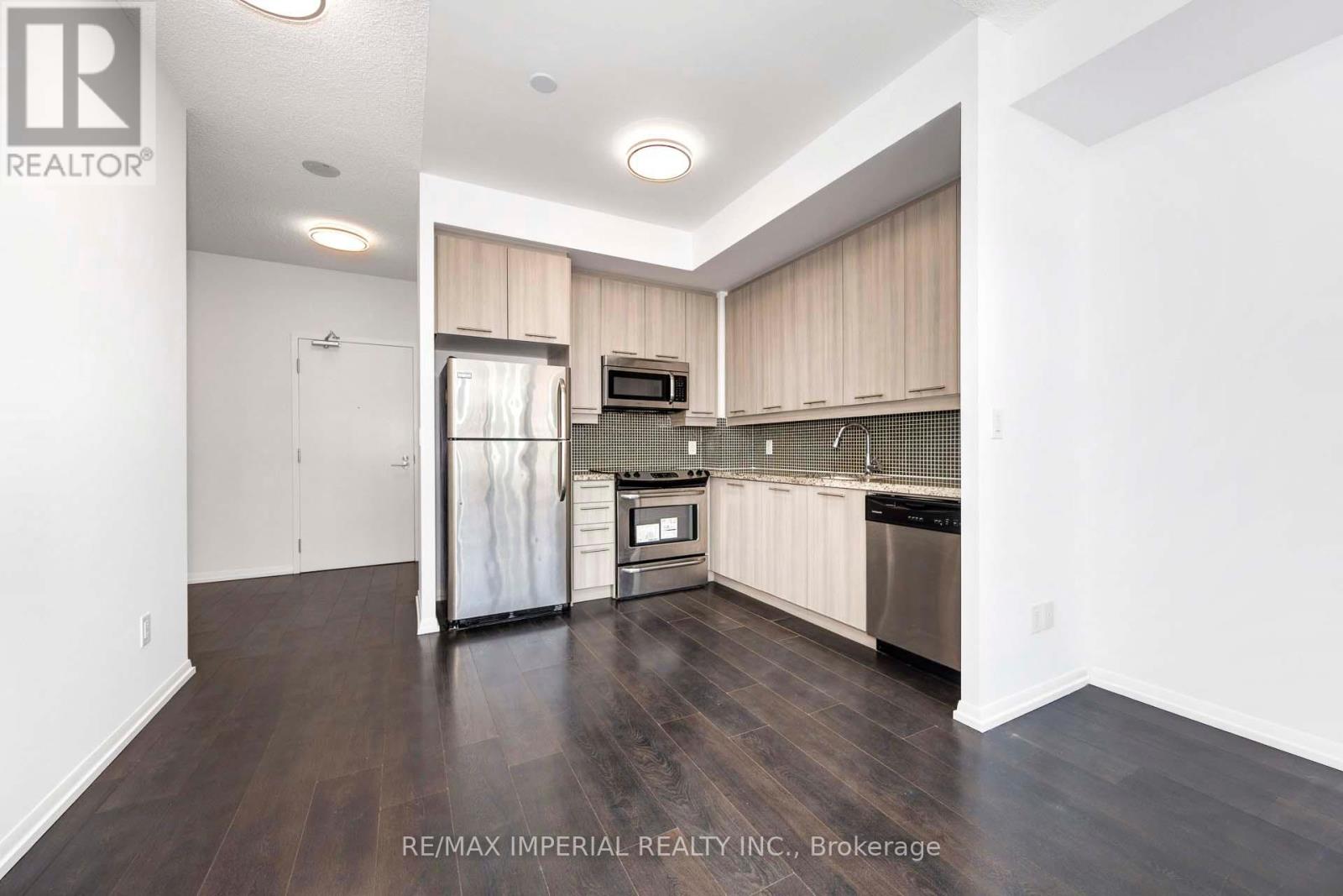 Photo 9 of 530 540 Bur Oak Avenue, Markham ON