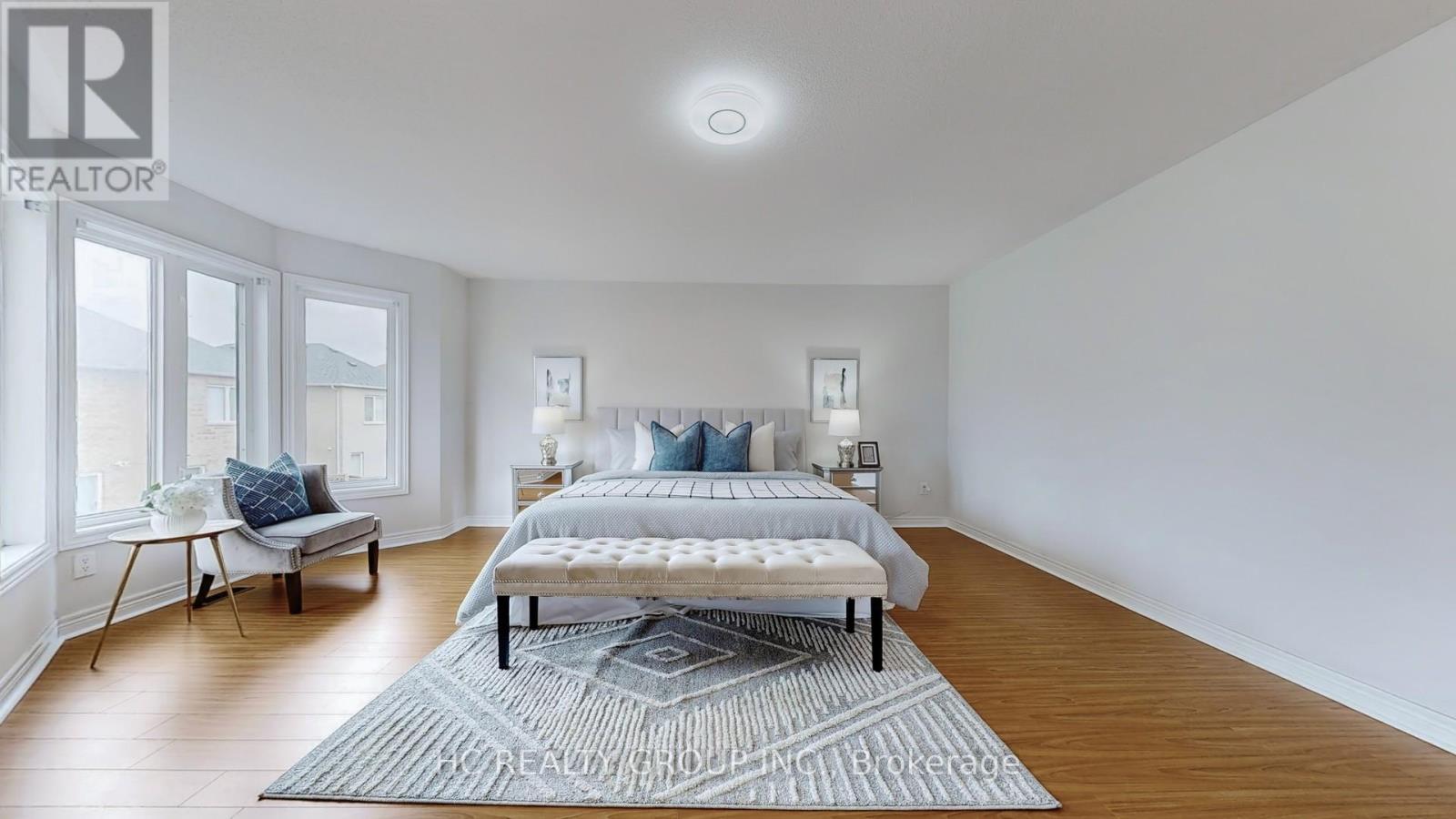 Photo 20 of 67 Melbourne Drive, Richmond Hill ON
