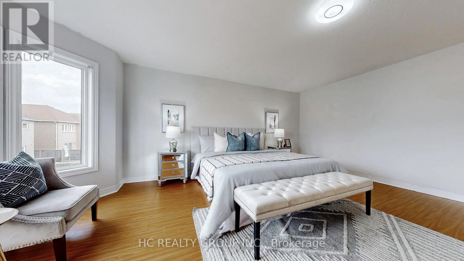 Photo 21 of 67 Melbourne Drive, Richmond Hill ON