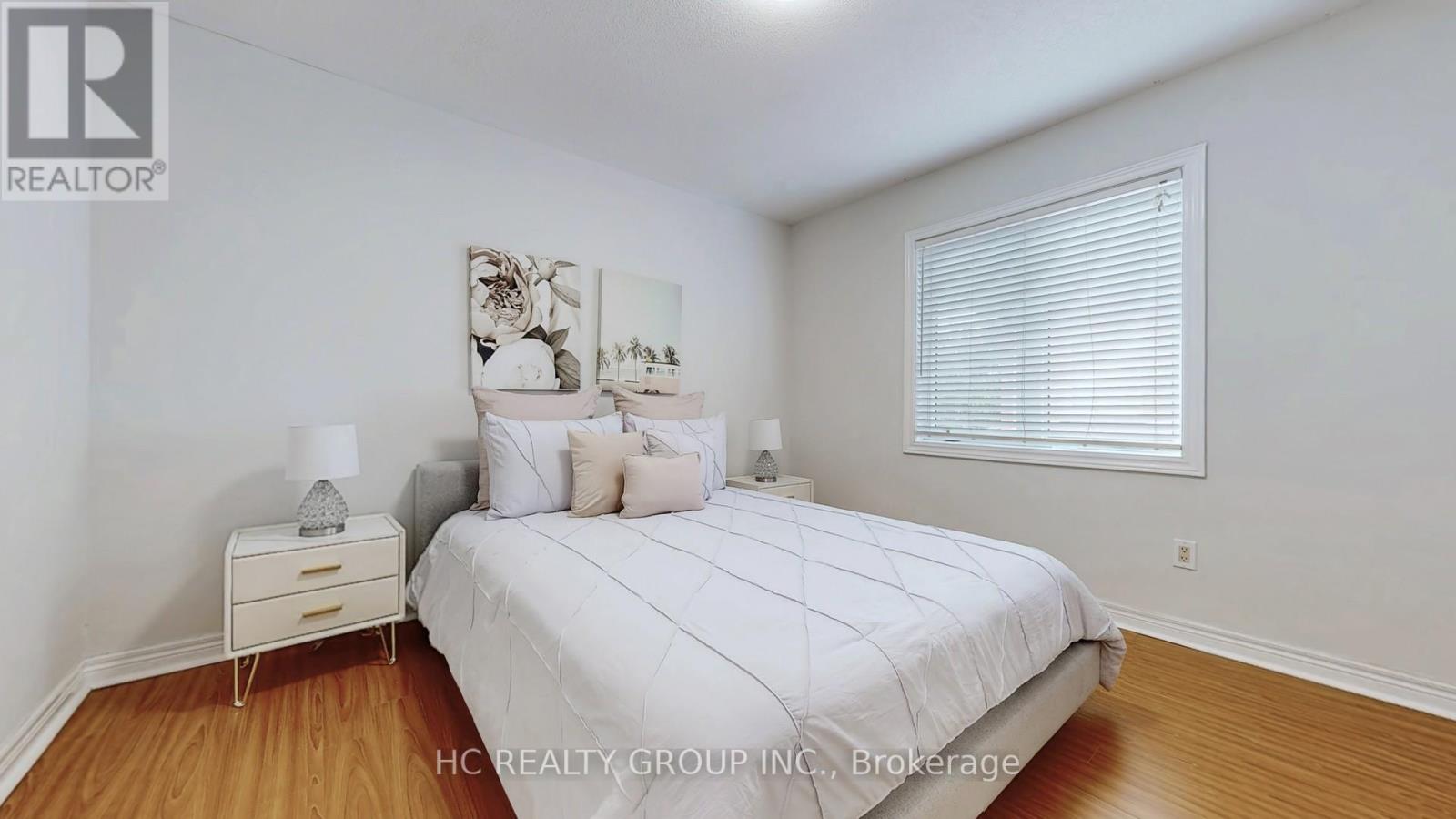 Photo 29 of 67 Melbourne Drive, Richmond Hill ON
