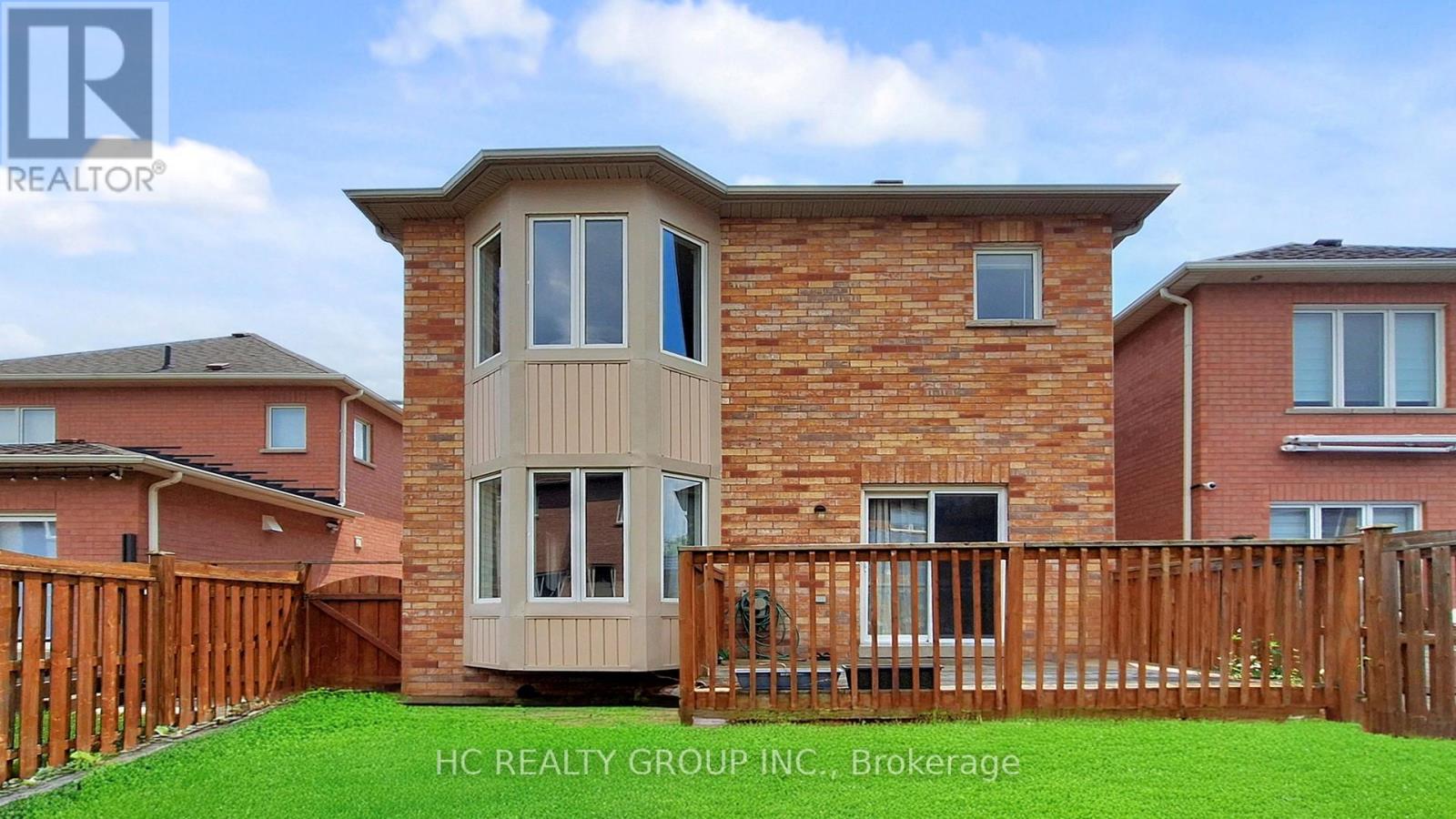 Photo 44 of 67 Melbourne Drive, Richmond Hill ON