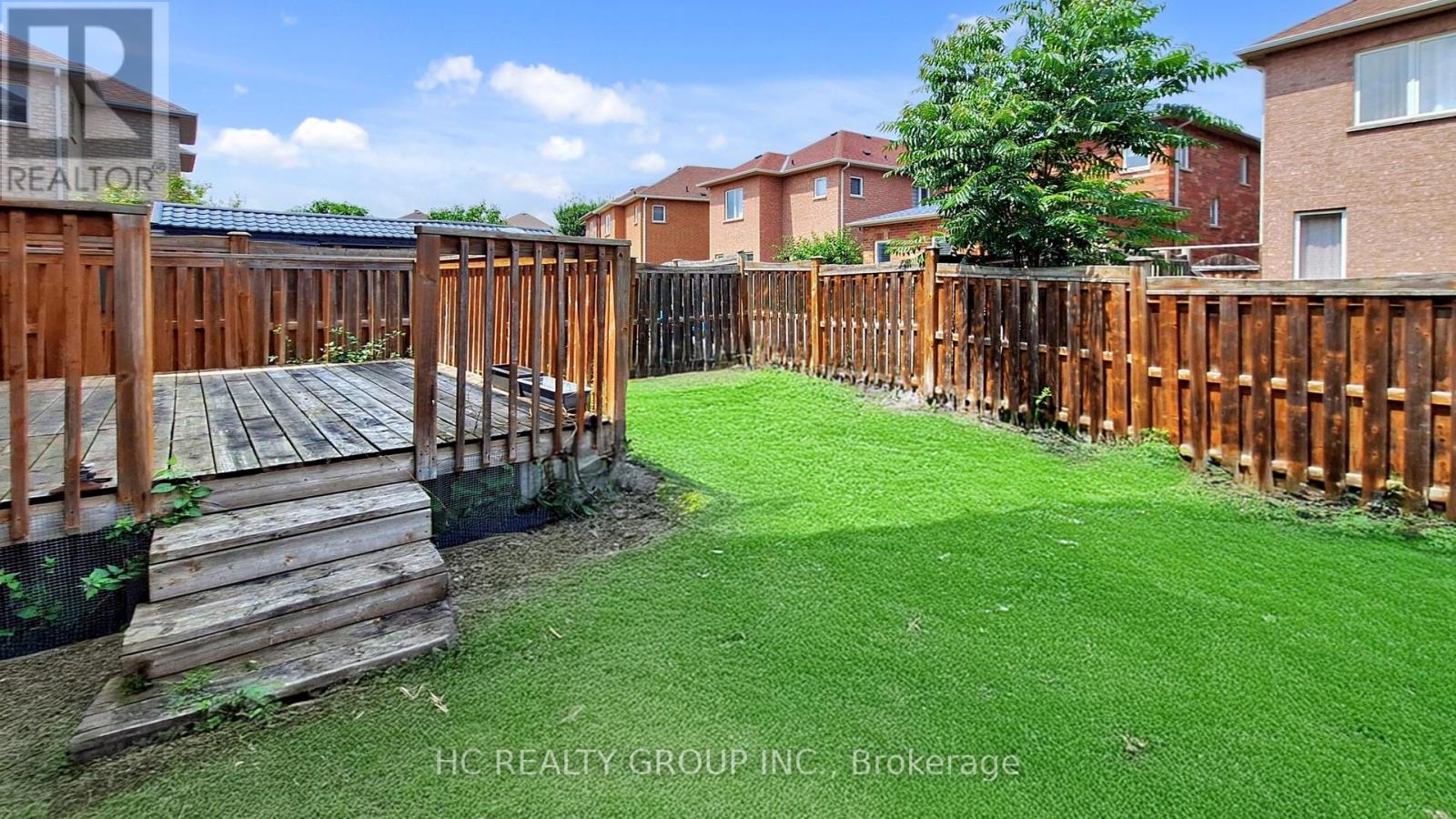 Photo 48 of 67 Melbourne Drive, Richmond Hill ON