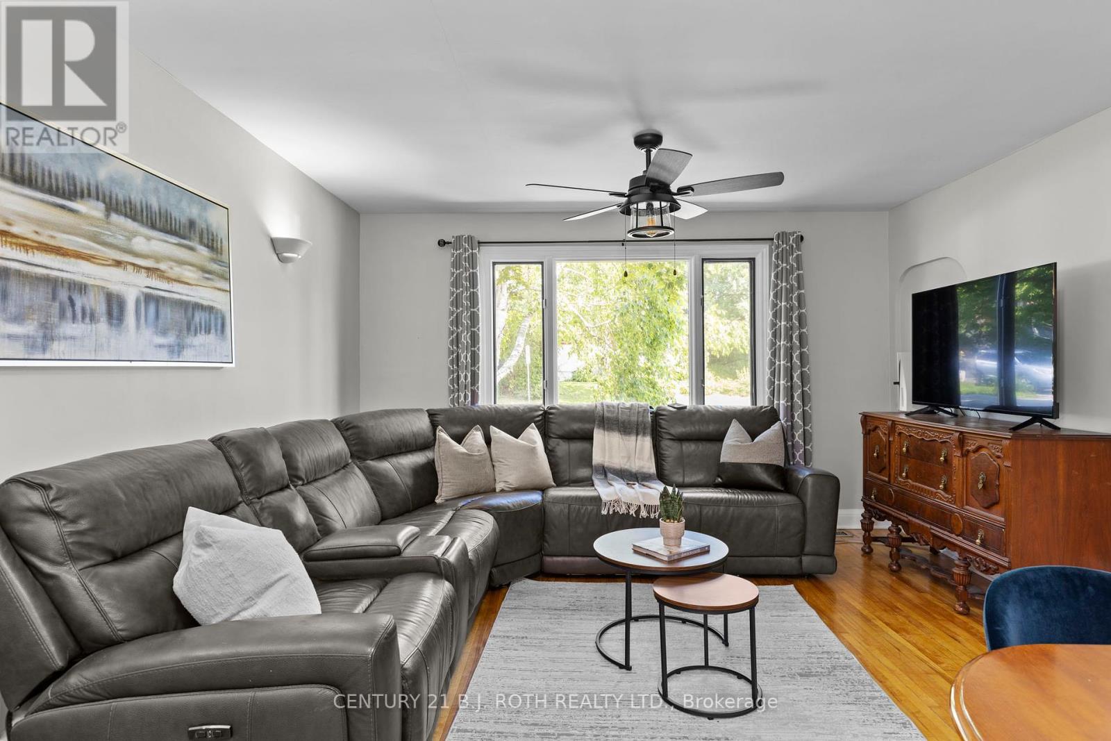 Photo 12 of 307 Linwood Avenue, Orillia ON