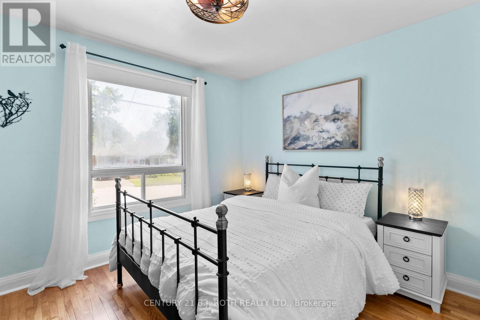 Photo 15 of 307 Linwood Avenue, Orillia ON